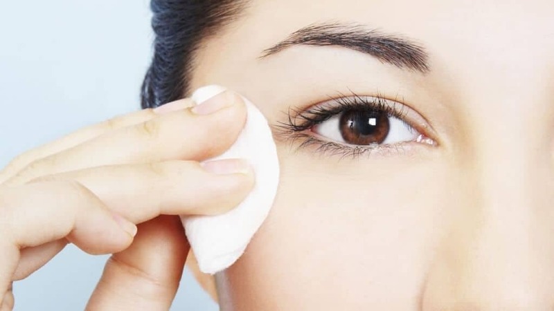 augenhygiene-bei-wimpernverlängerung-1