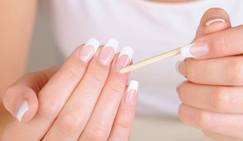 nagelpflege-um-trockenheit-im-sommer-zu-vermeiden-2