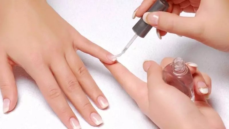 nagelpflege-vor-und-nach-der-nagelverschönerung-4