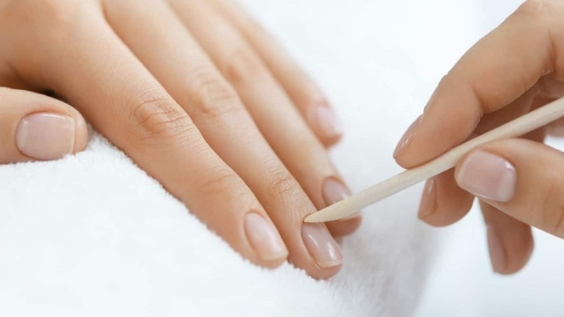 nagelreparatur-nach-dem-entfernen-von-gel-3