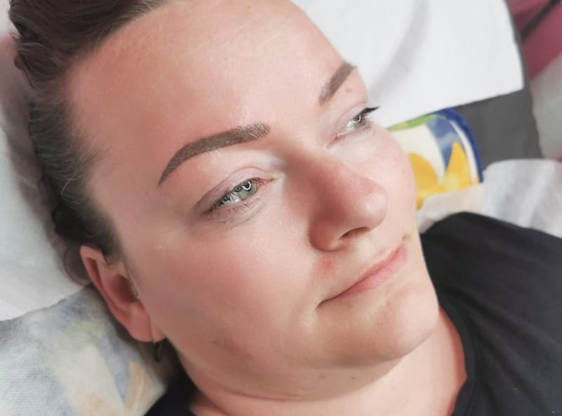 vergleich-zwischen-permanent-make-up-und-microblading-1