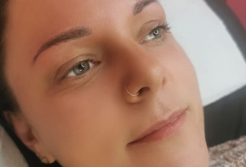 vergleich-zwischen-permanent-make-up-und-microblading-2
